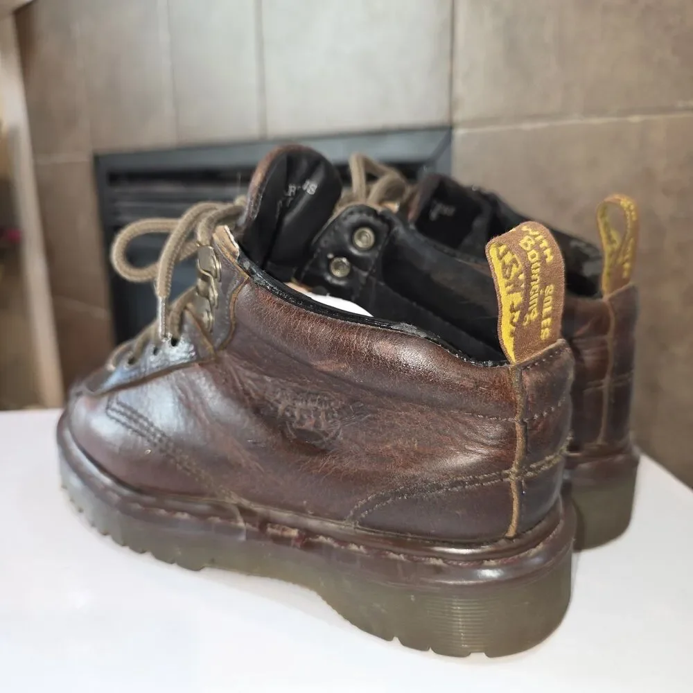 DR MARTENS ENGLAND #8287 4UK/6US Vintage Distressed Brown Leather Ankle Boots